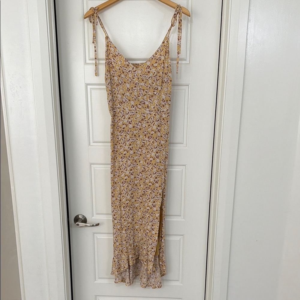 Abercrombie Floral Maxi Dress in Yellow